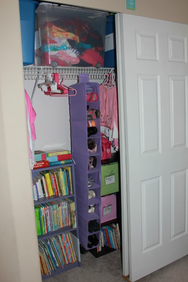 organizing child's room on a budget