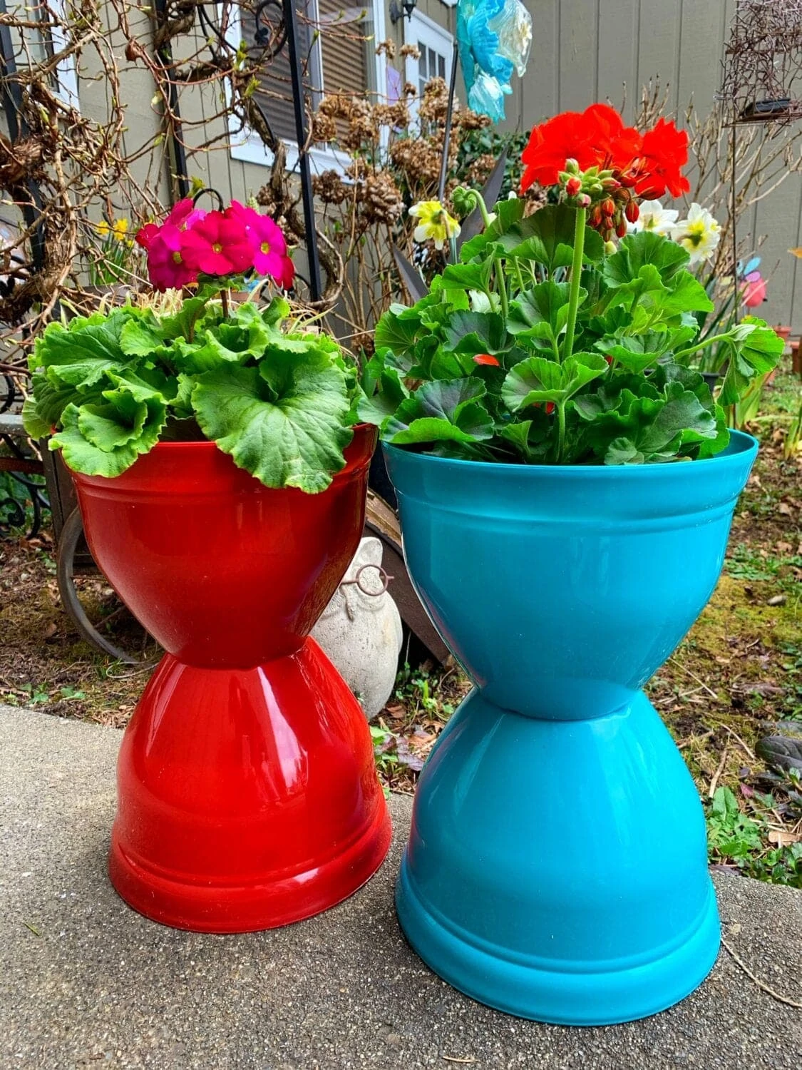 thrifty find: GARDEN GROW BAGS FROM DOLLAR TREE - CREATIVE CAIN CABIN