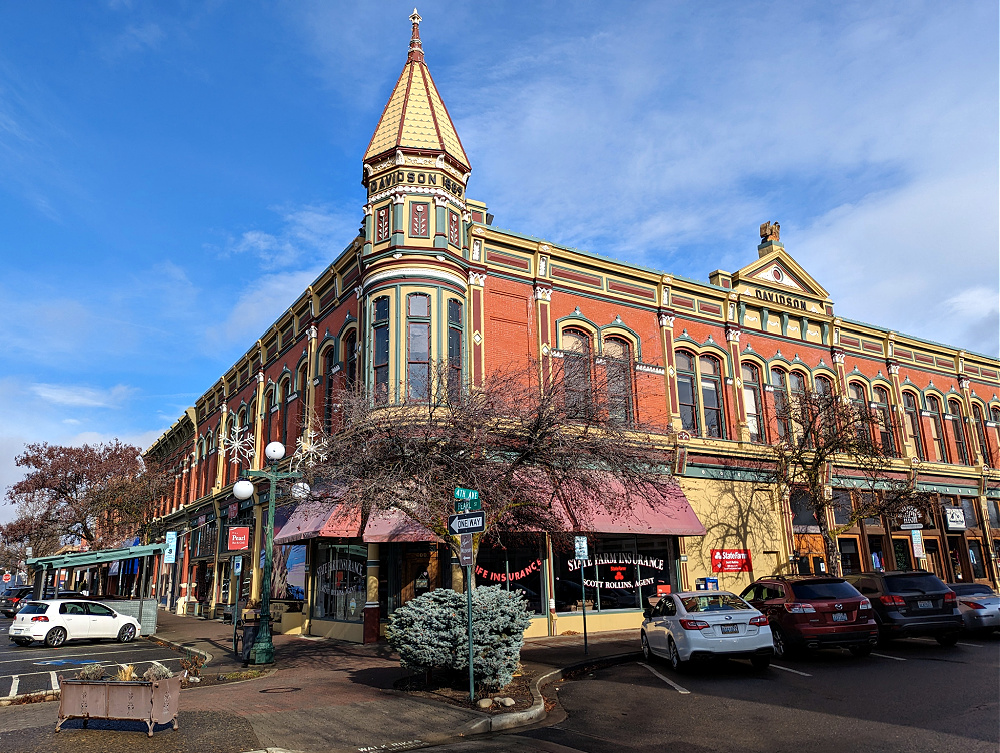 banks in ellensburg wa